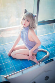 [Net Red COSER Photo] Loli Welfare Mao Mao - Свитер с открытой спиной