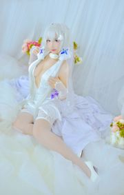 [网 红 Coser] Джиуку Жан "Свадебное платье"