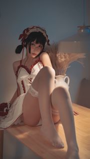 [网 红 Coser] Mensuel su "Little Red Riding Hood"